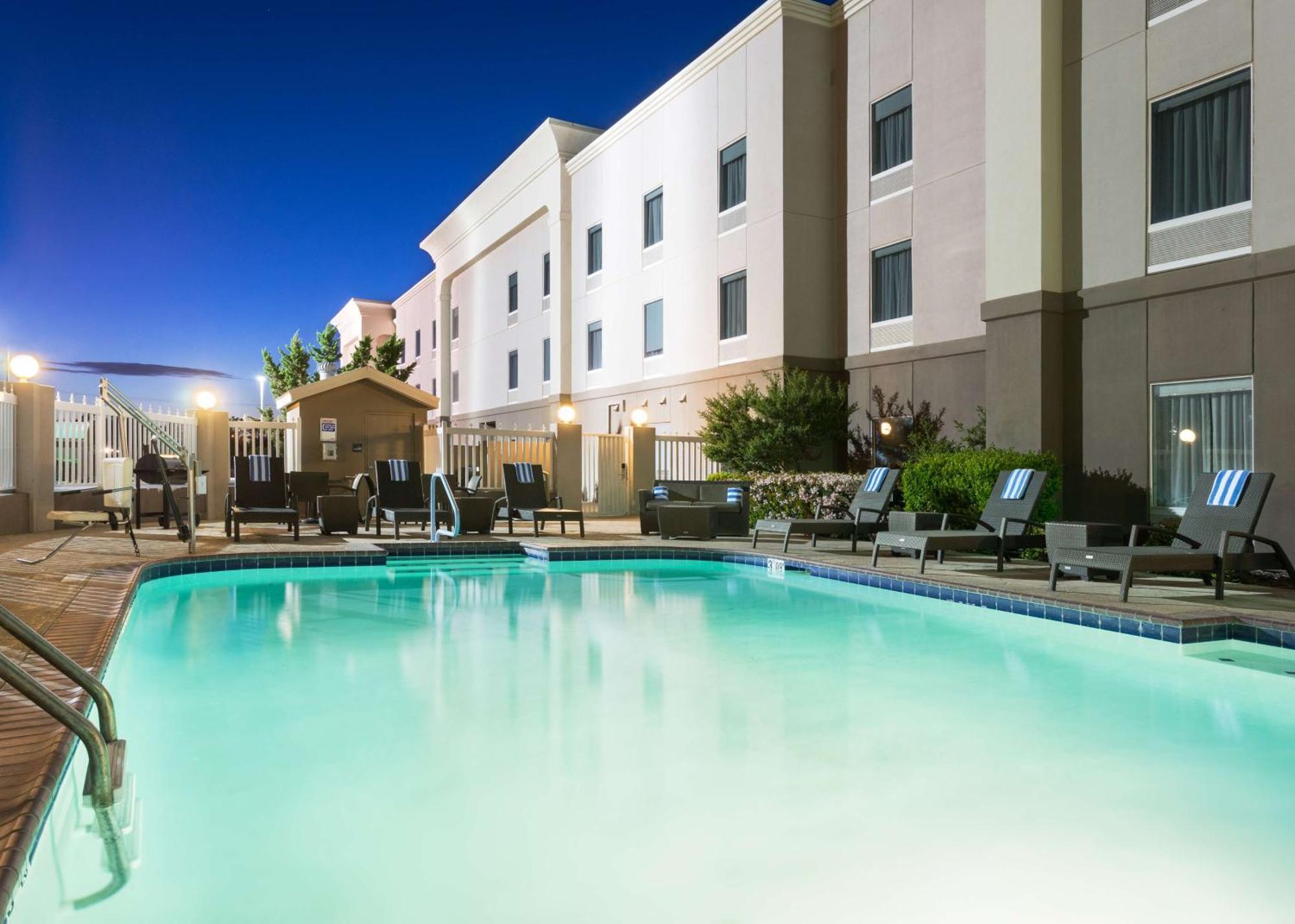 Hampton Inn By Hilton אודסה מראה חיצוני תמונה